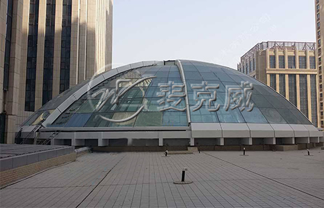 旋轉開合天窗 旋轉開合天窗